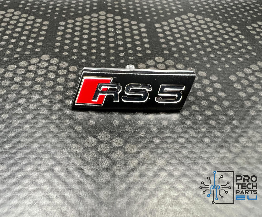 OE Audi RS5 insigna/logo-ul capacului volanului OE nou 