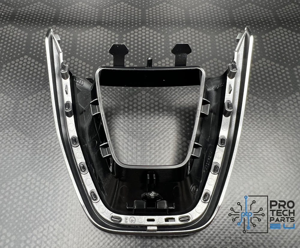 
                  
                    Cadru capac volan AUDI RS 2023+ model nou 
                  
                