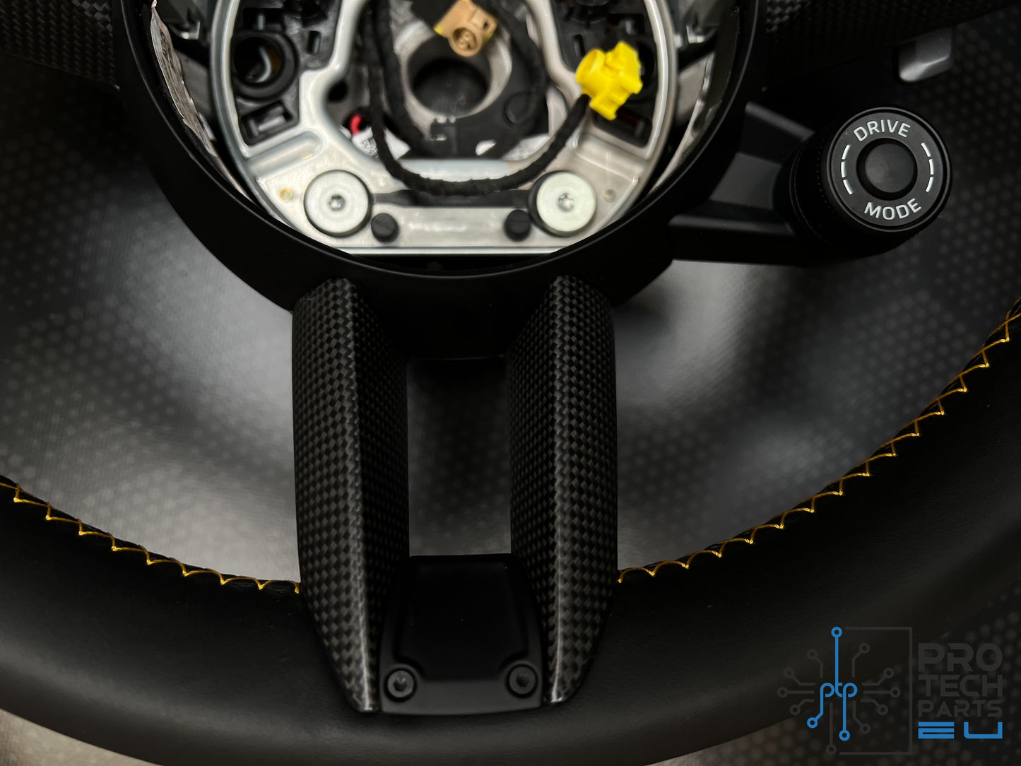 
                  
                    Porsche Steering wheel black leather yellow stitches GT3 GT GTS 992 turbo S carrera
                  
                