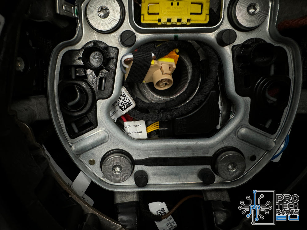 
                  
                    بورش عجلة القيادة سباق تكس gt3rs992 911 حزمة ألياف الكربون الأبيض
                  
                