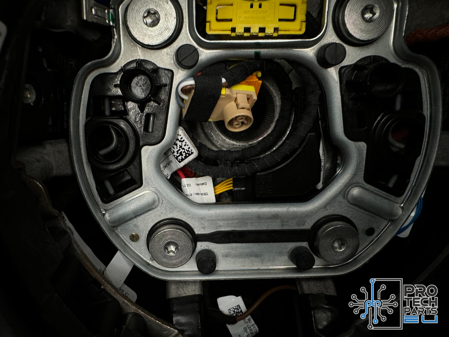 
                  
                    Porsche Steering wheel race-tex GT3RS 992 911 carbon fiber WEISSACH PACKAGE
                  
                