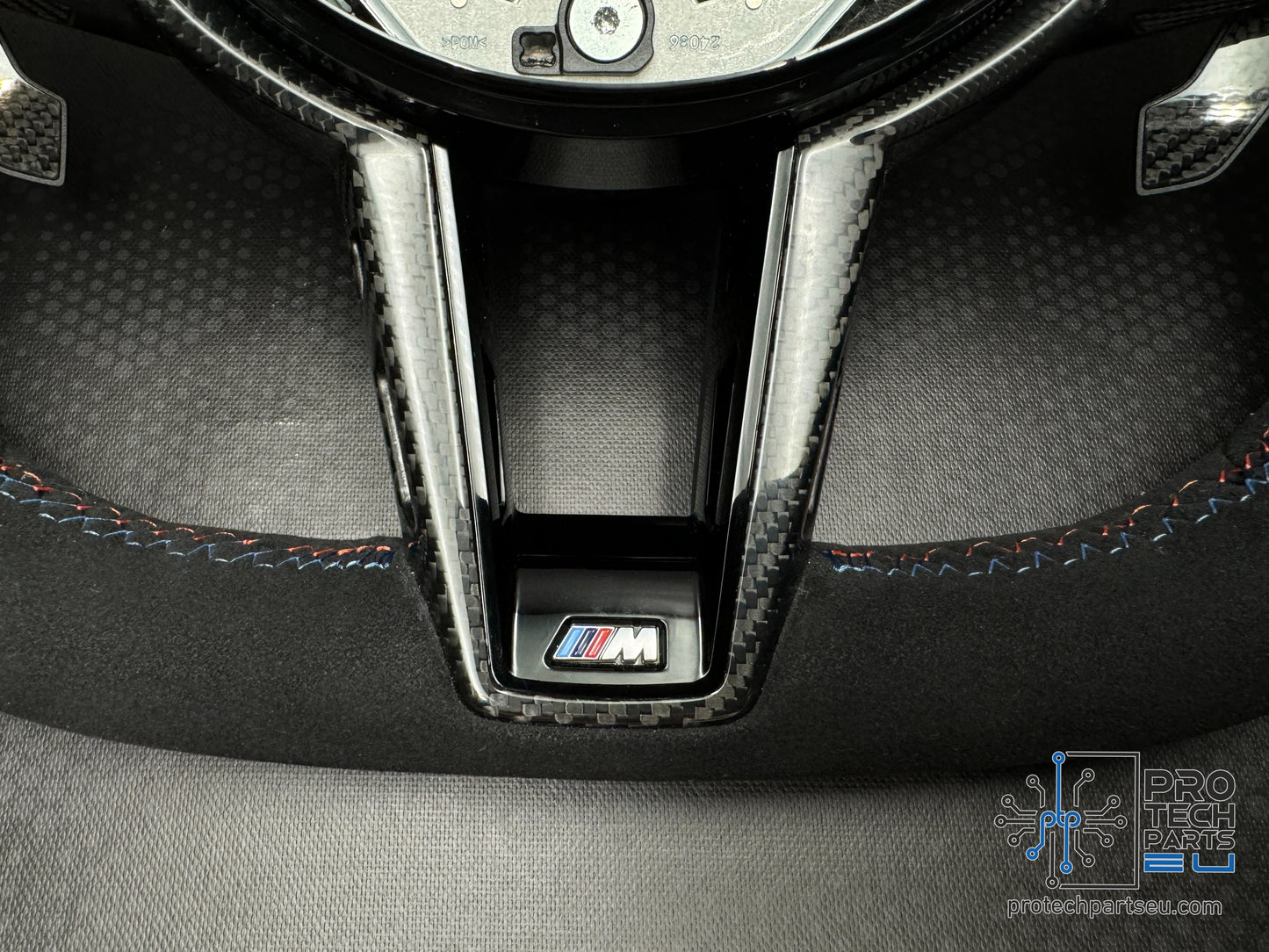 
                  
                    Genuine new BMW M2 M3 M4 Z4 2024 leather Steering wheel carbon fiber paddles
                  
                