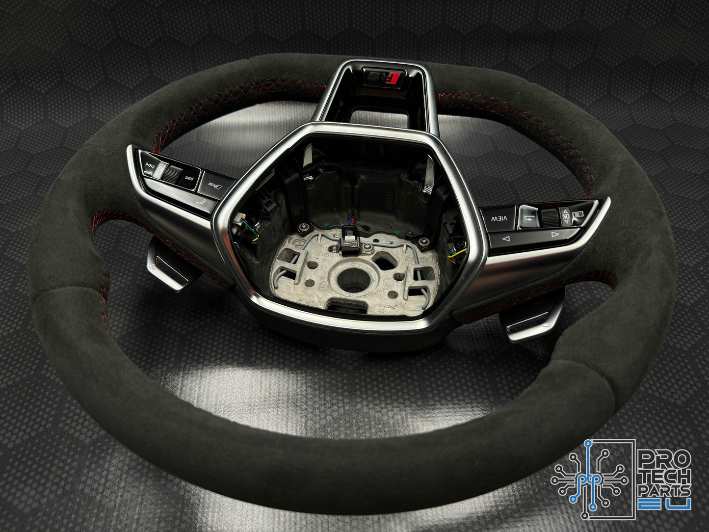 
                  
                    AUDI RS A5,A6,A7,A8,S8,S6,S7,RS5,RS6,RS7,E-TRON Steering wheel alcantara
                  
                
