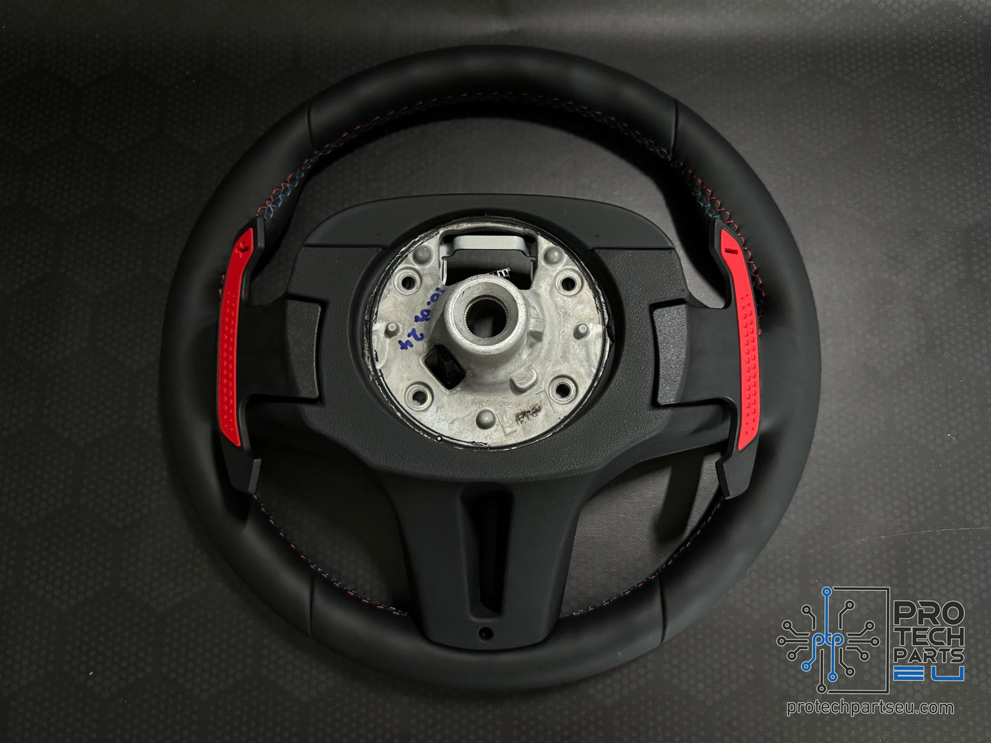 
                  
                    OE BMW M X5 X6 M5 M8 G30 G15 Steering wheel selfdrive+carbon fiber paddle 2024
                  
                