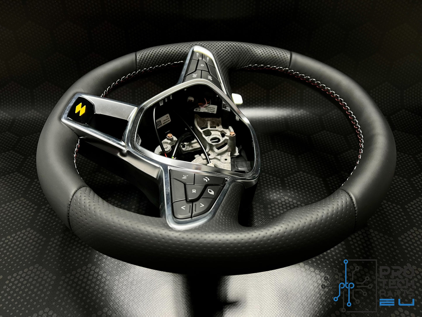 
                  
                    OE Renault RS Clio etc steering wheel new
                  
                