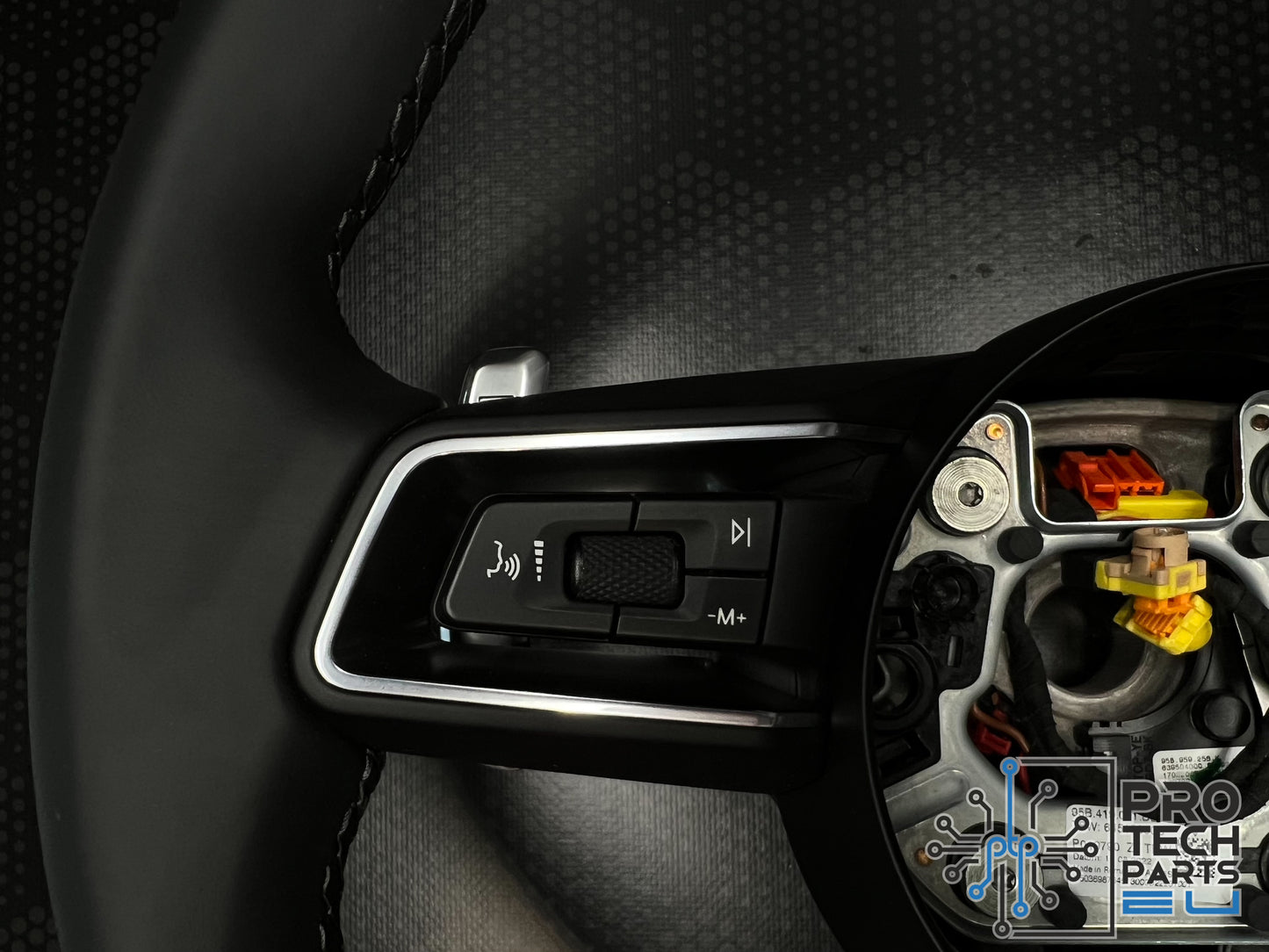
                  
                    Porsche Steering wheel wood black leather 992 911 turbo S carrera panamera cayenne macan
                  
                