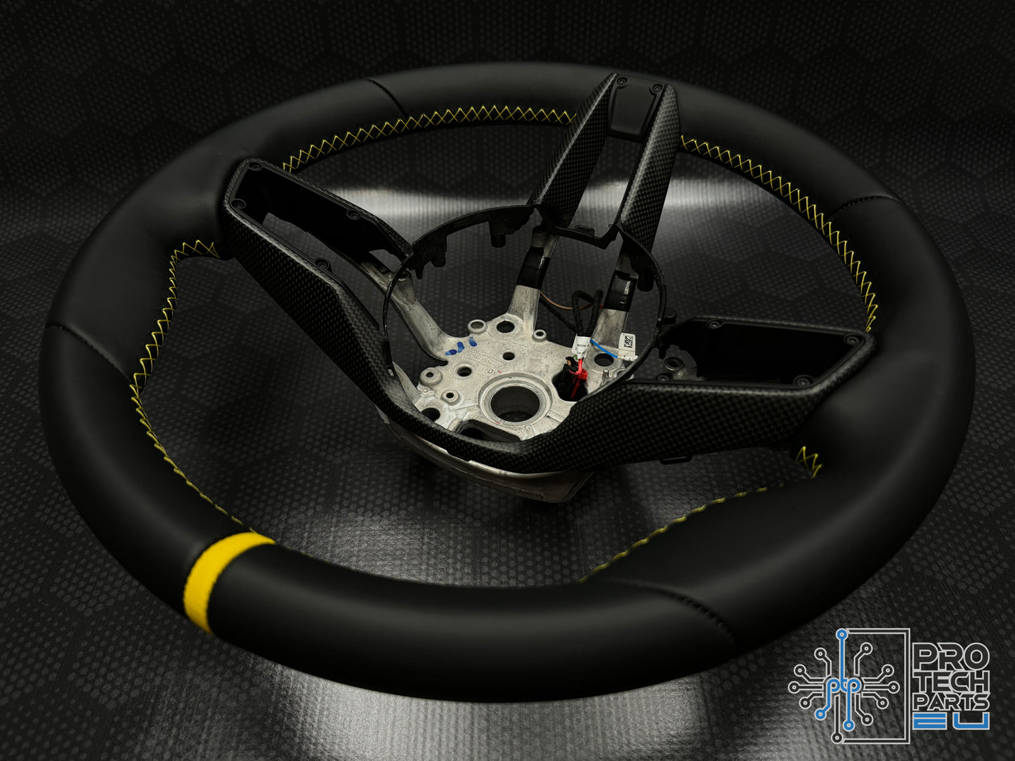 
                  
                    Porsche Steering wheel leather GT3RS GT3 GTS GT 992 turbo S carrera race yellow UPGRADE
                  
                