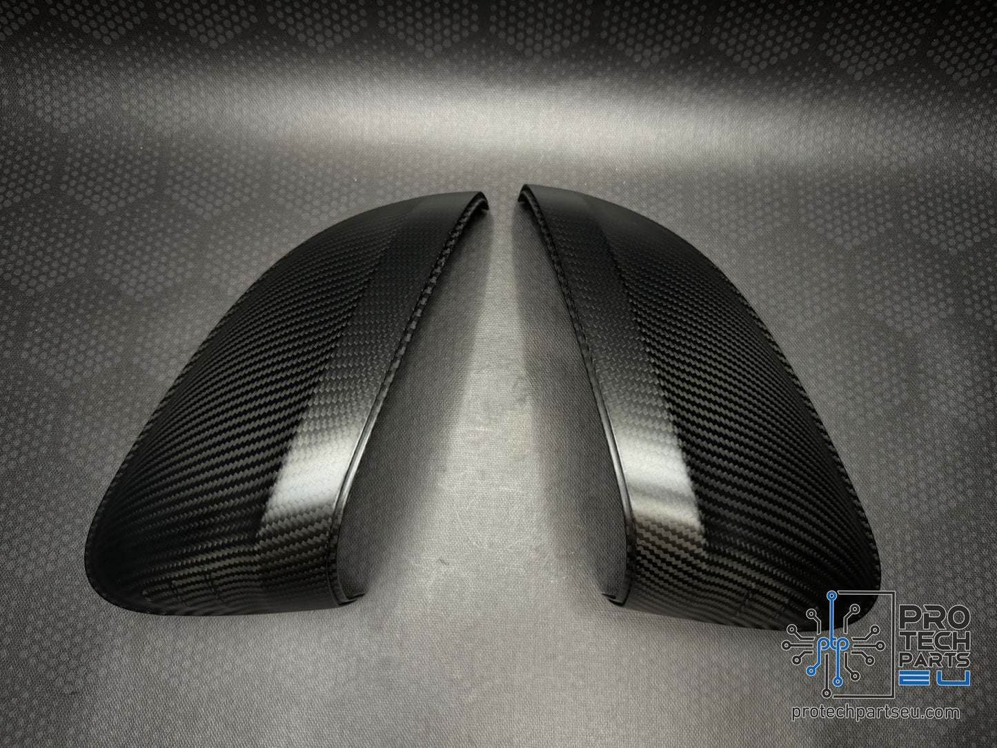 
                  
                    Genuine AUDI A4,A5,RS4,RS5 carbon fiber mirror cover caps set matte finish
                  
                