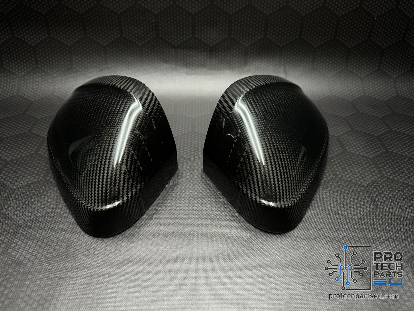 
                  
                    Genuine AUDI A4,A5,RS4,RS5 carbon fiber mirror cover caps set glossy finish
                  
                