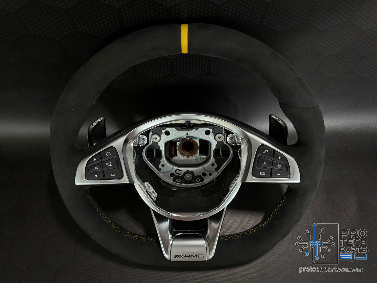 
                  
                    Mercedes A,B,E,C,S AMG steering wheel 2016+ alcantara ,lane assist
                  
                