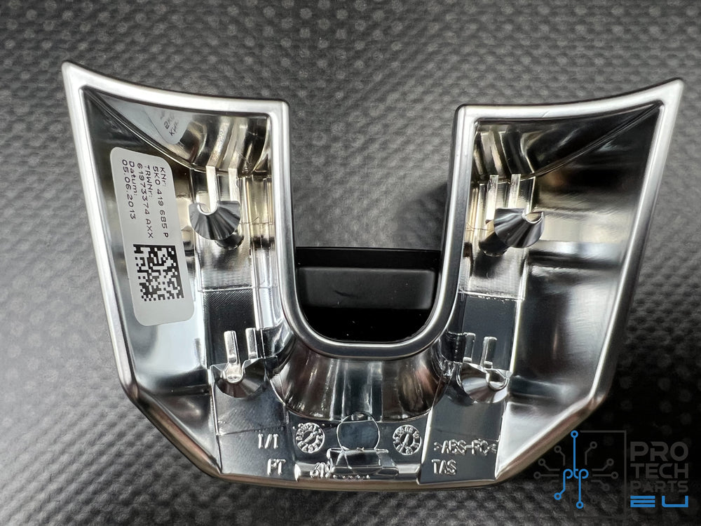 
                  
                    Volkswagen Golf, Polo, GTI steering wheel trim cover no
                  
                