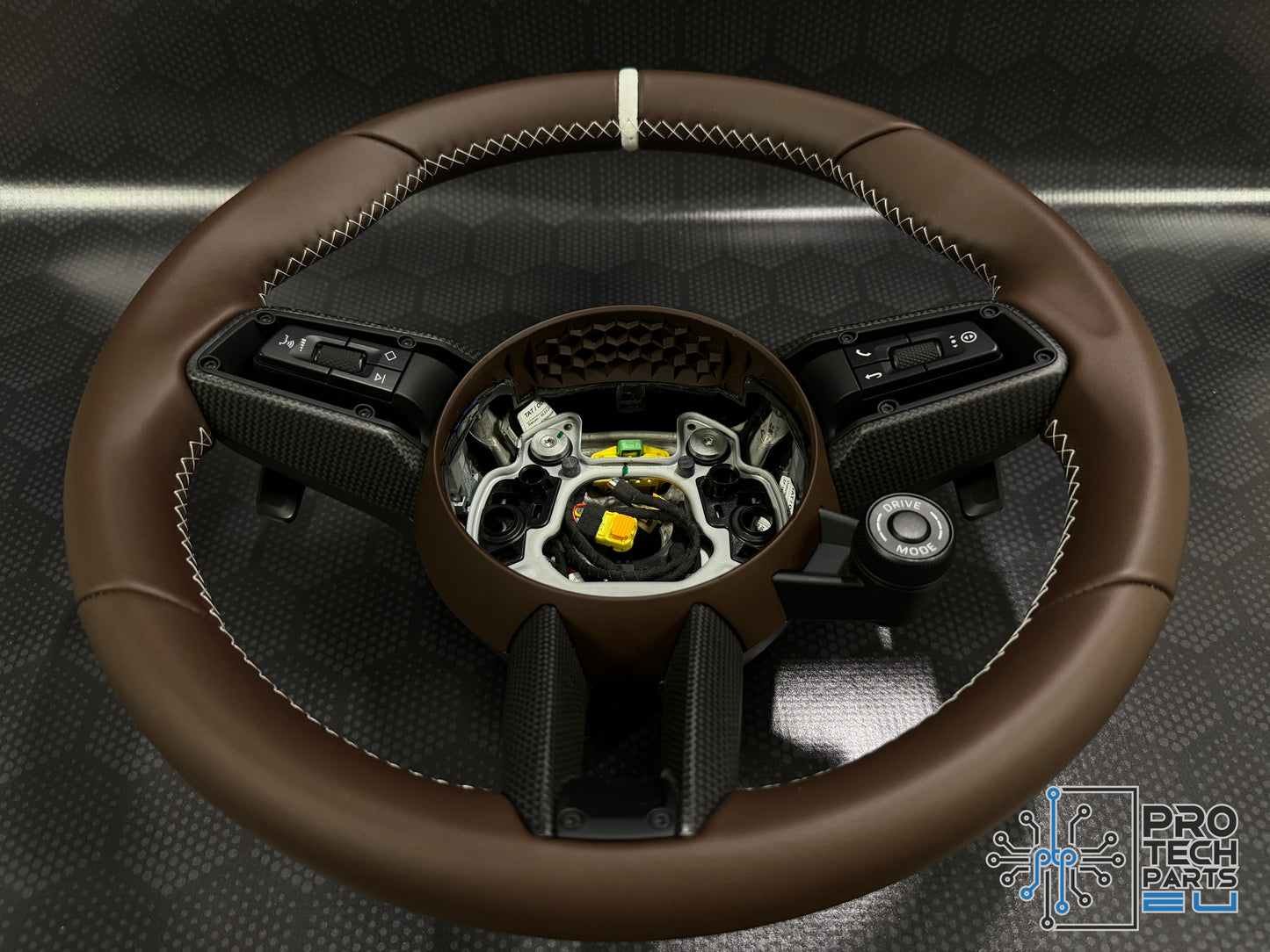 
                  
                    Porsche Steering wheel race-tex GT3RS GT3 GTS GT 992 turbo S carrera GTS truffle brown custom carbon fiber
                  
                