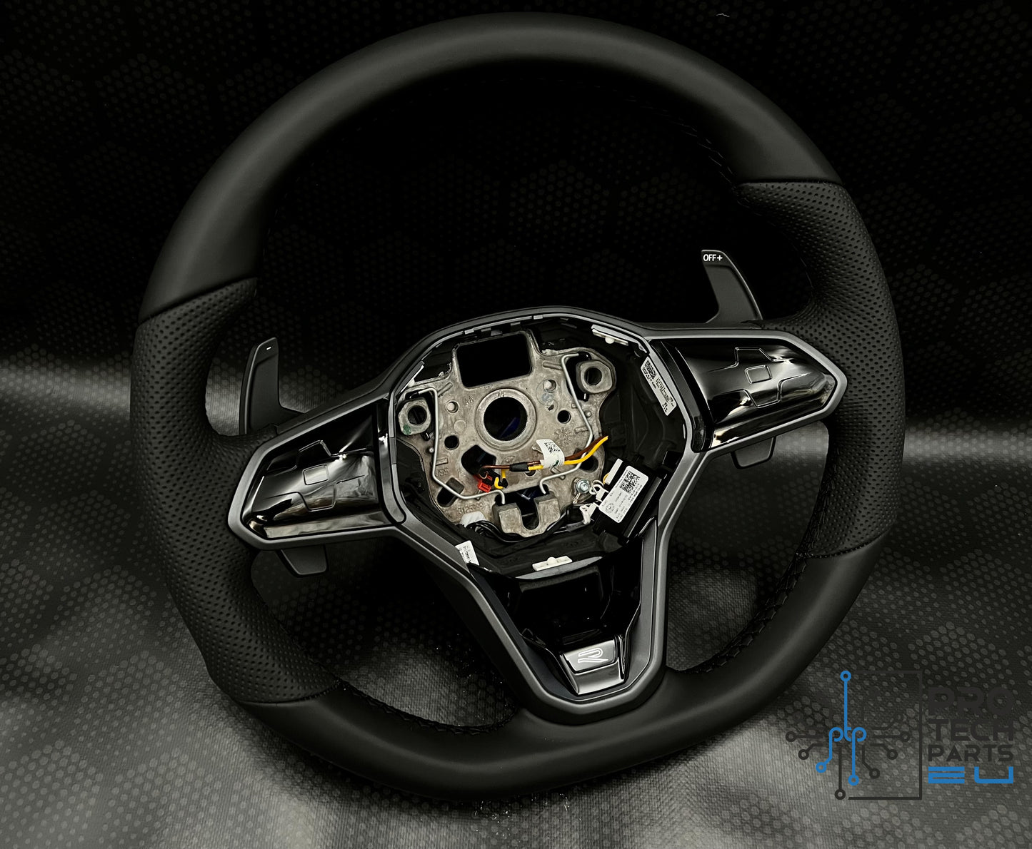 
                  
                    Volkswagen R steering wheel full black Tiguan,Passat,Arteon,Golf etc heated+touch
                  
                