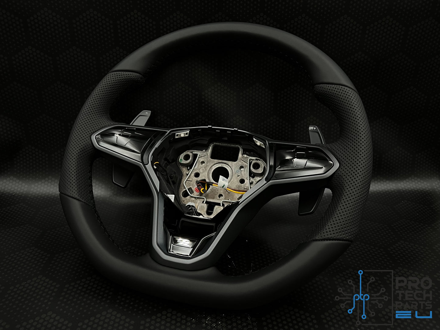 
                  
                    Volan Volkswagen R complet negru Tiguan, Passat, Arteon, Golf etc încălzit+touch 
                  
                