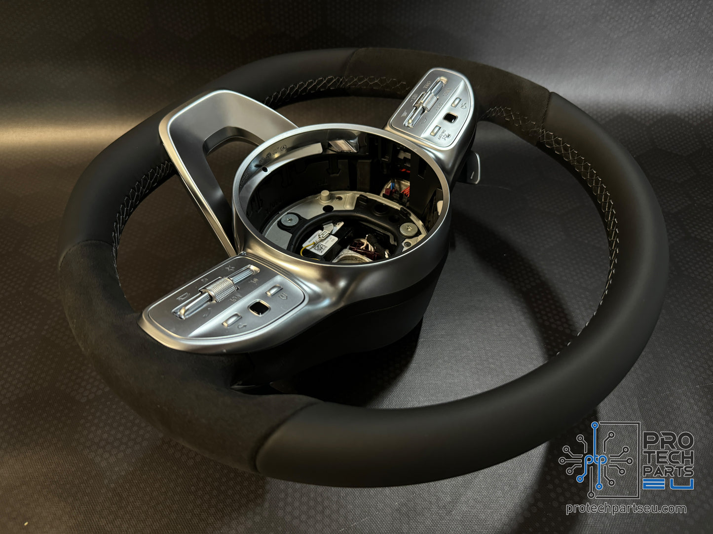 
                  
                    Mercedes AMG - super sport steering wheel alcantara/leather grey stitch w205,w222,w167,w177 etc
                  
                