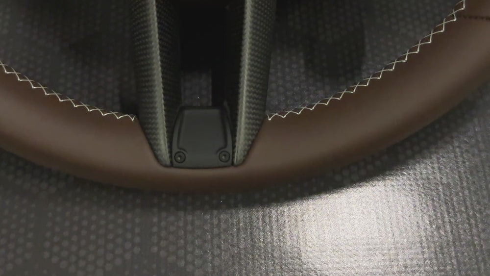
                  
                    Carica e riproduci il video nel visualizzatore della galleria, Porsche Steering wheel leather GT3RS 992 911 turbo S carrera GTS truffle brown customised weissach
                  
                