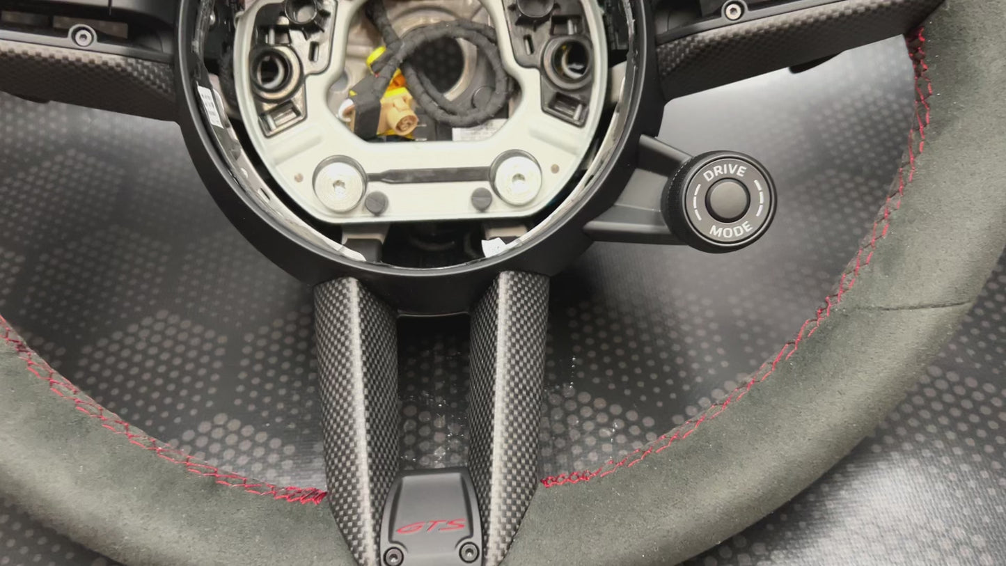 
                  
                    Загрузка и воспроизведение видео в галерее, Porsche Steering wheel race-tex GT3RS GT3 GTS GT 992 turbo S carrera GTS  red carmine WEISSACH
                  
                